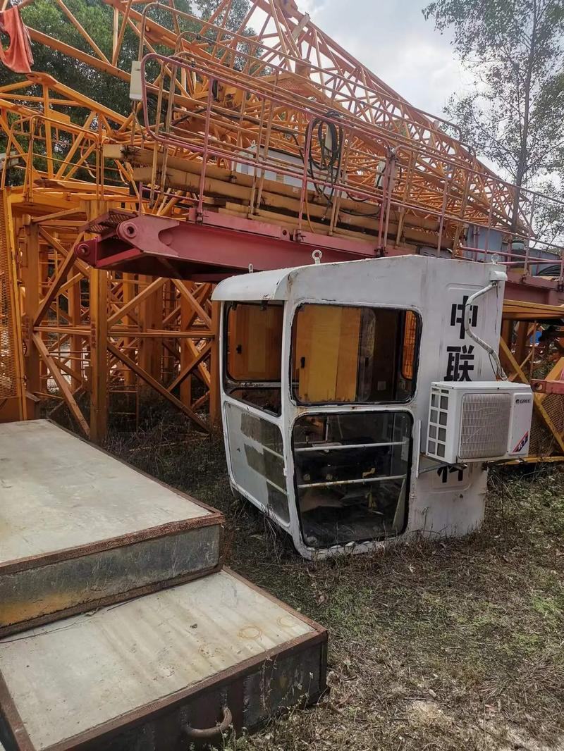 Used construction machinery yard inventory overview